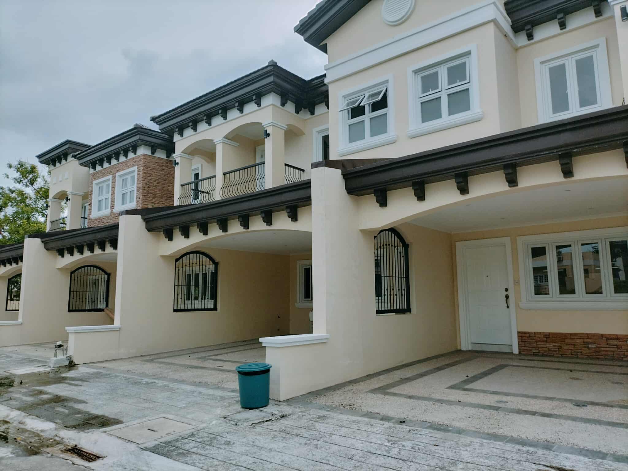 CHATEAU MANSION READY FOR OCCUPANCY